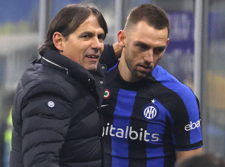Stefan De Vrij e Simone Inzaghi