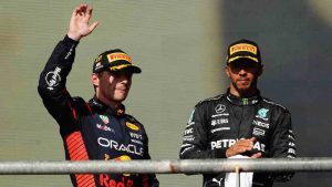 Max Verstappen e Lewis Hamilton - ANSA Foto - Ilgiornaledellosport.net