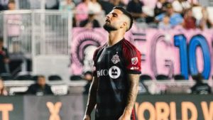 Lorenzo Insigne con la maglia del Toronto FC - Instagram lorinsigneofficial - Ilgiornaledellosport.net