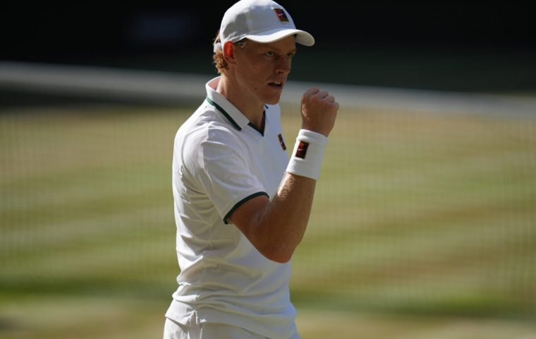 Sinner al comando del ranking ATP, Alcaraz torna al secondo e Cobolli sale all’ottavo