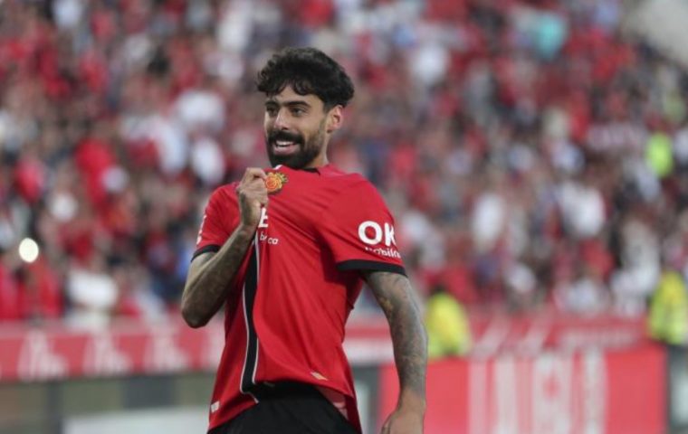 Samú Costa si trasferisce al Al-Nassr, il più grande affare del Mallorca