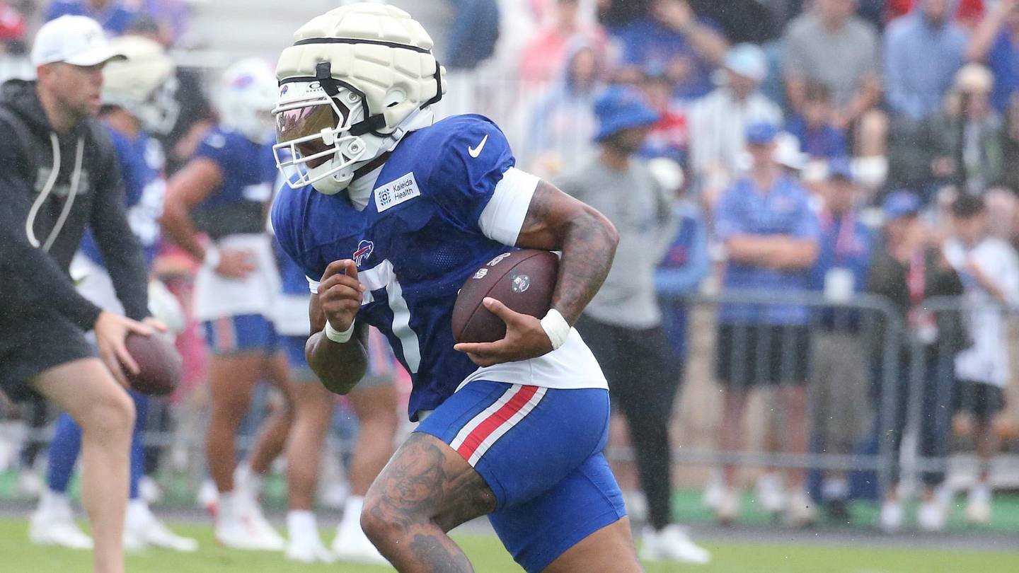 Ray Davis torna a allenarsi con i Buffalo Bills dopo un infortunio