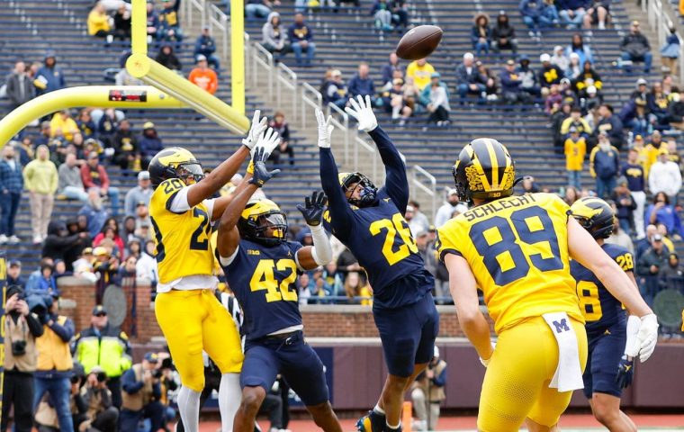 Due giocatori del Michigan abbandonano il programma