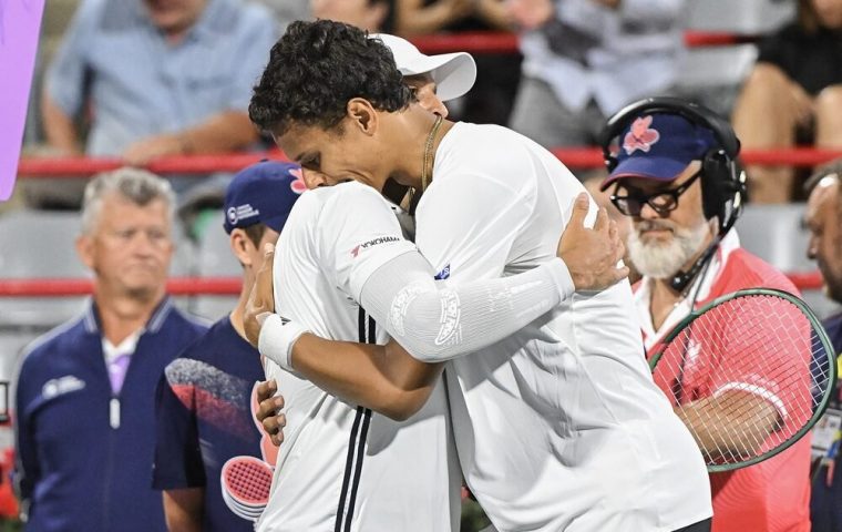 Luciano Darderi ai sedicesimi a Montreal, Diallo si ritira in lacrime