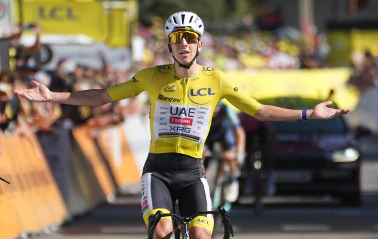 Pogacar domina il Tour, Savoldelli: “Non ho mai visto un corridore così magro”