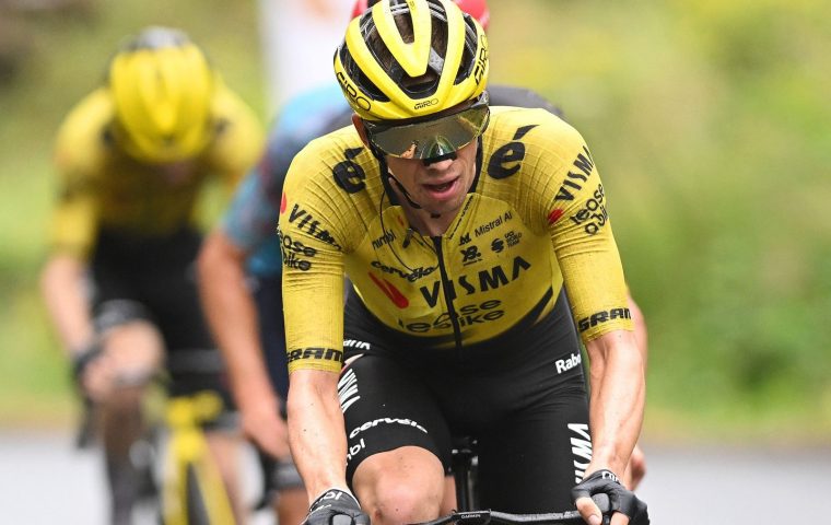 Bart Lemmen vince a Karpacz dopo un’azione solitaria in una giornata caotica al Tour de Pologne