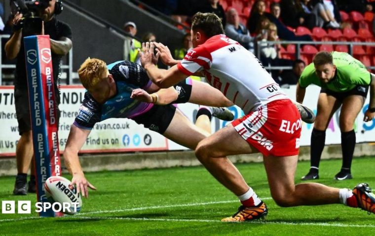 Harvey Barron segna un hat-trick, Hull FC batte St Helens