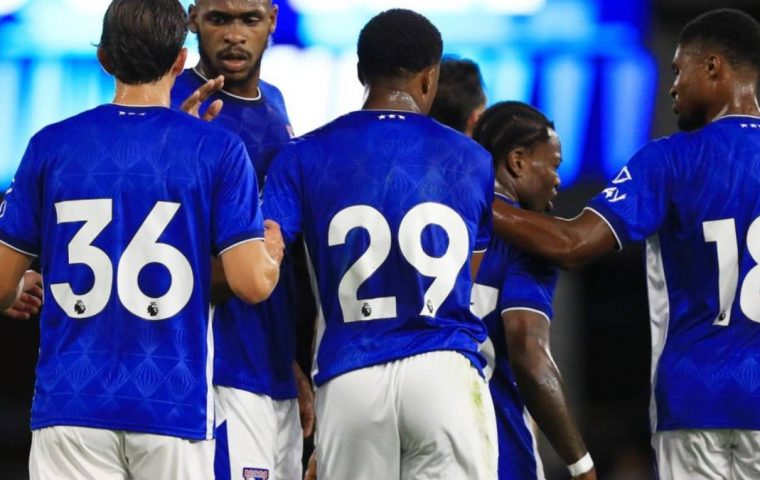 Ipswich Town investe pesante per rafforzare la Premier League