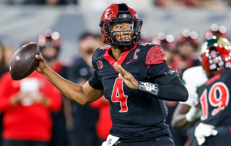 San Diego State QB Jayden Denegal torna al top per la stagione senior