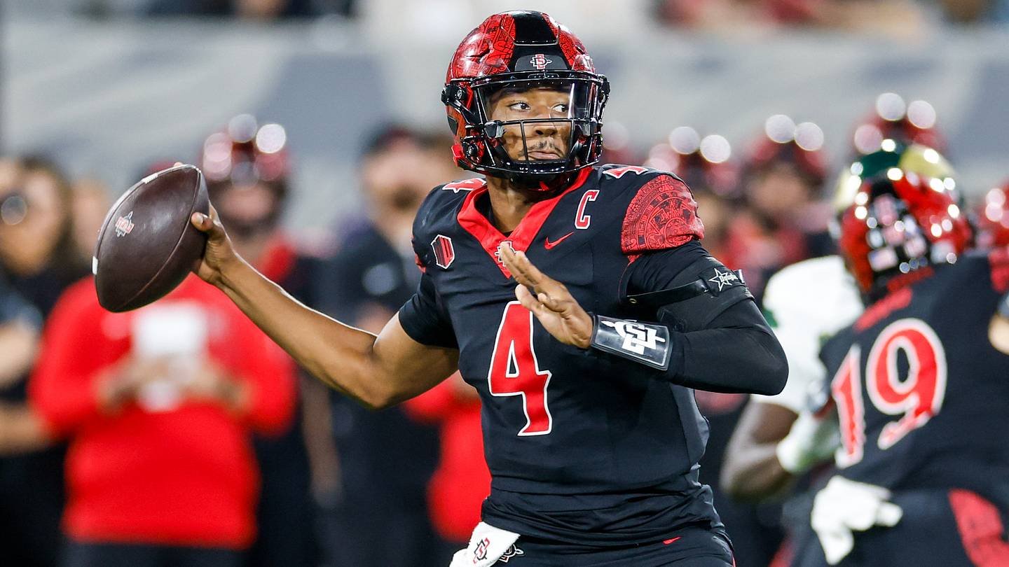 San Diego State QB Jayden Denegal torna al top per la stagione senior